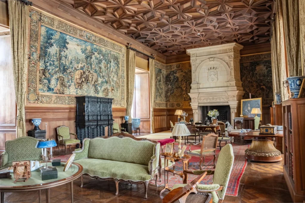 Château de Serrant salon