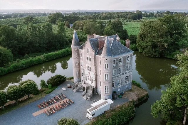 chateau de la motte husson