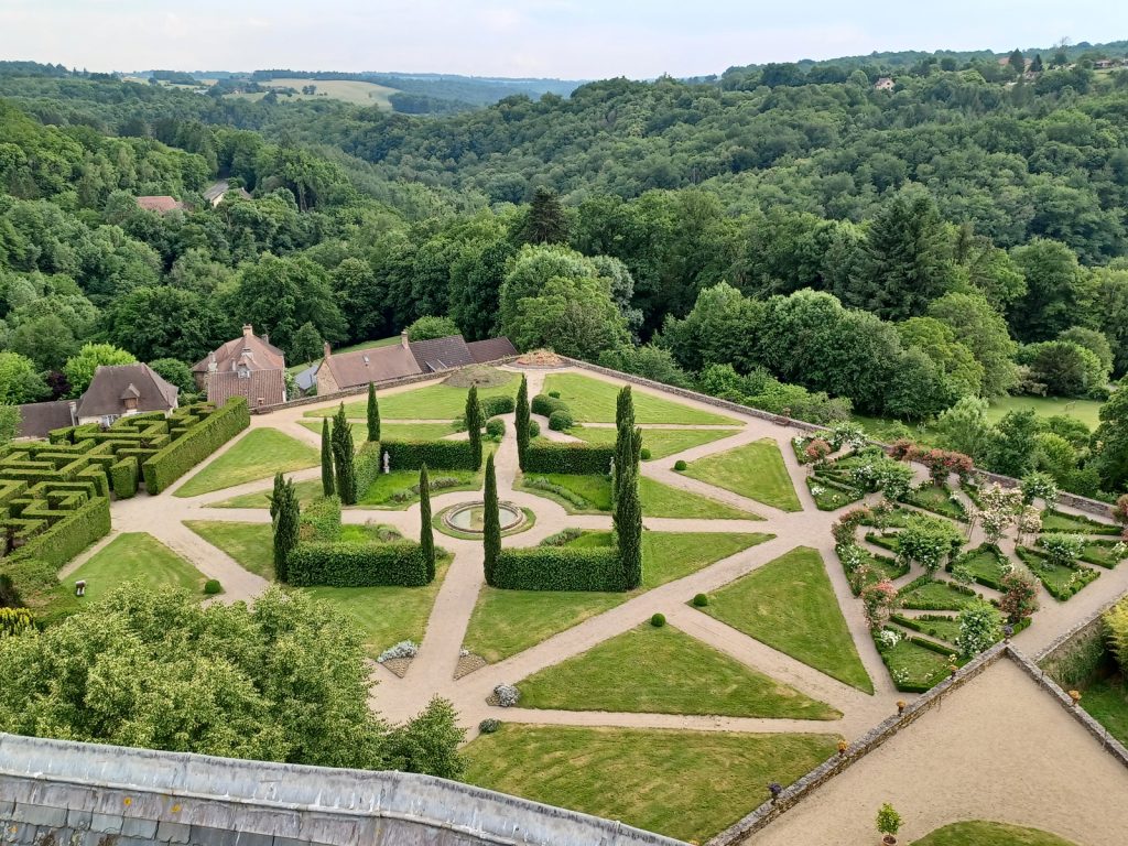 parc château de Jumilhac